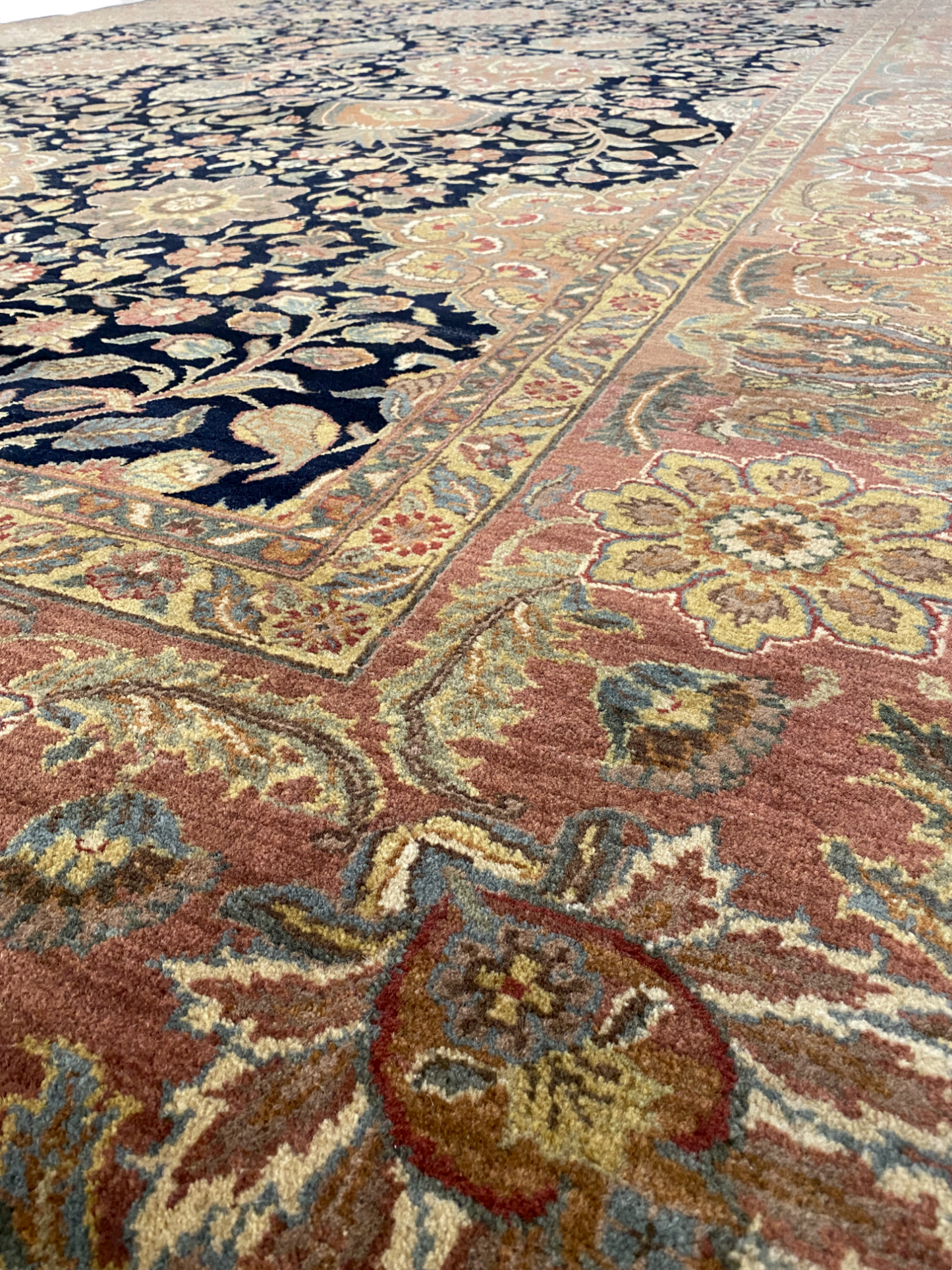 RUG 061 - Large Wool Indo 14x10