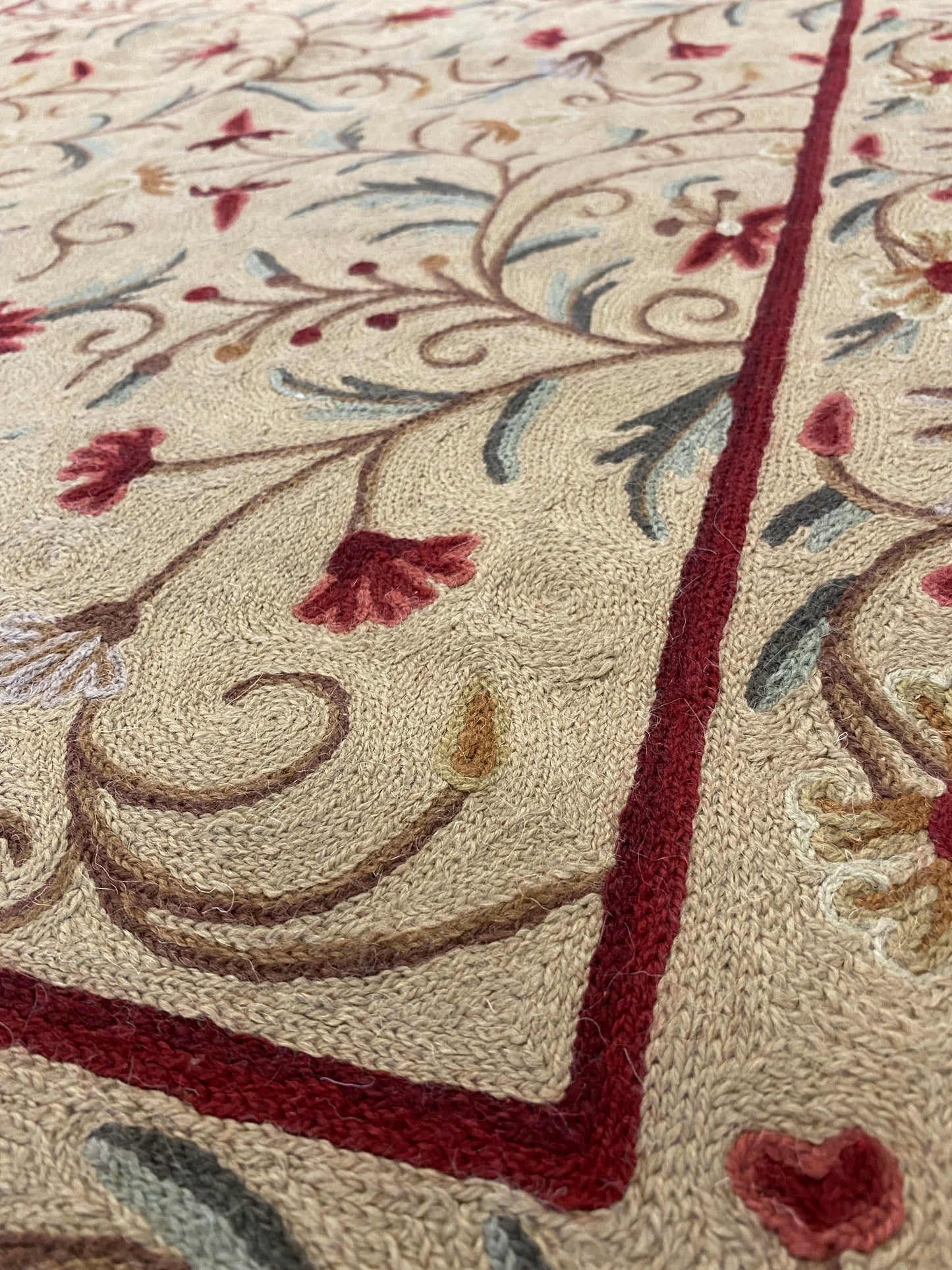 RUG 072 - Chain Stitched Floral Rug