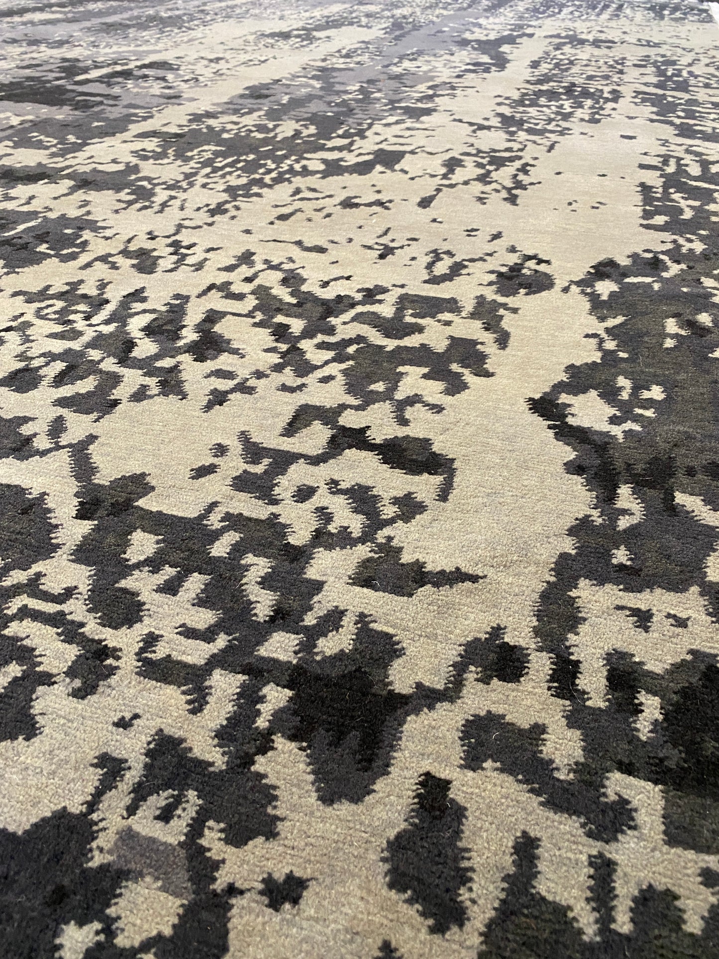 RUG 036 - Transitional Modern Rug