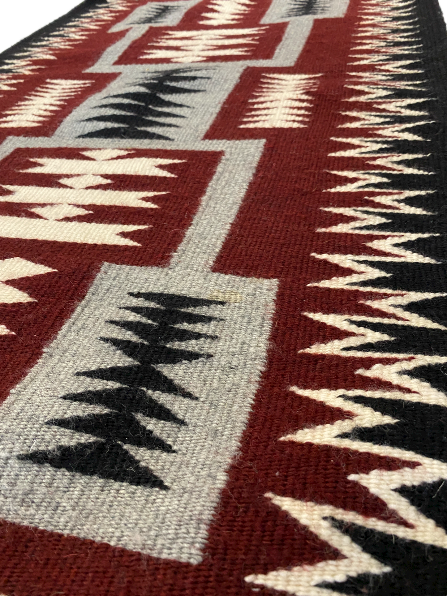 RUG 051 - Storm Pattern Navajo