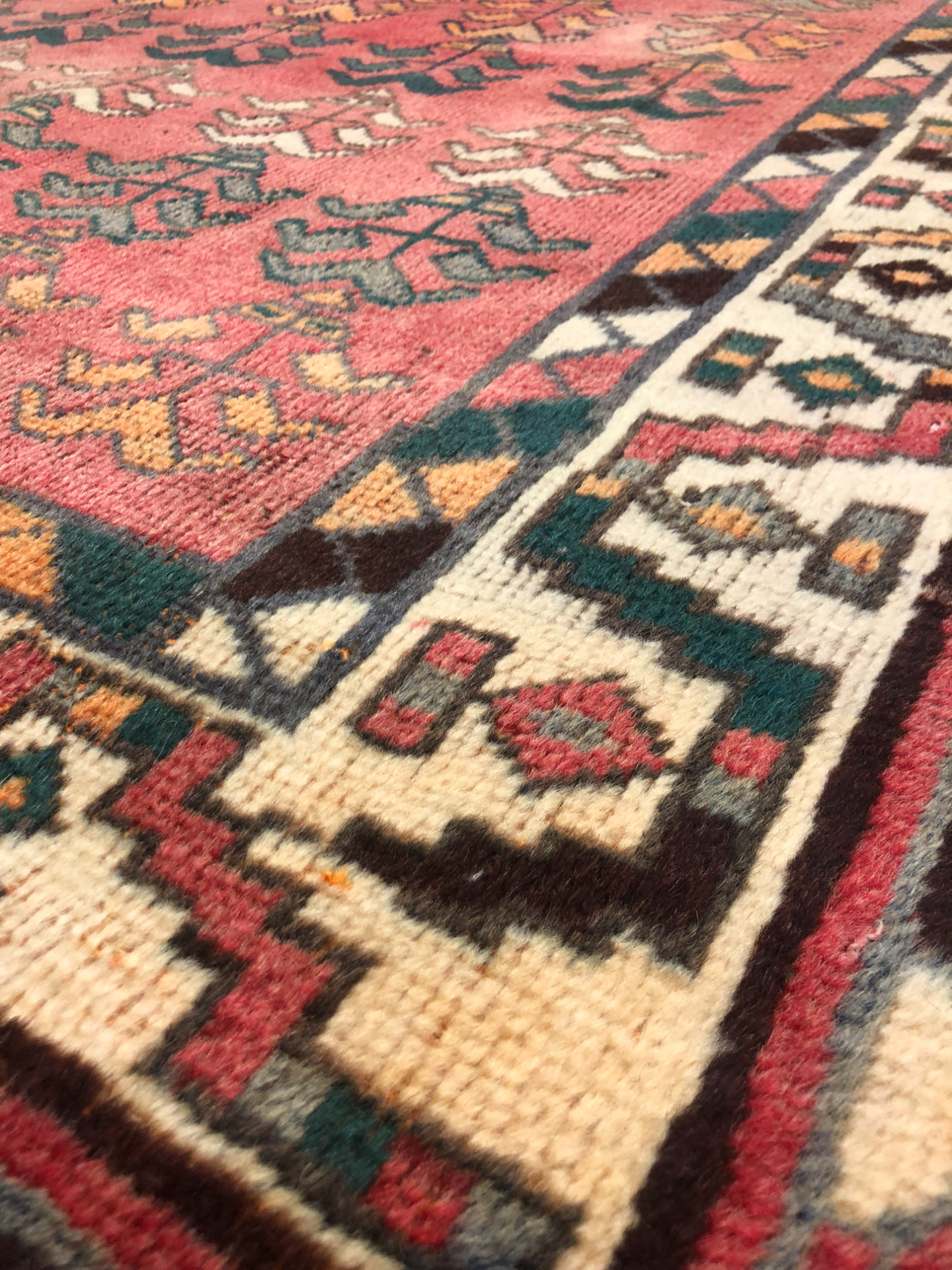 RUG 141 - Vintage Turkish Hand Knotted Wool On Cotton w/ Abrash Kurdish